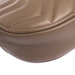 Pre Owned Gucci Biege Matelasse Leather GG Marmont Belt Bag 