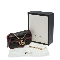 مملوكة مسبقًا Gucci Black Diagonal Quilt Leather Mini GG Marmont Torchon Shoulder Bag