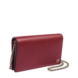 مملوكة مسبقًا Gucci Red Leather Betty Wallet on Chain