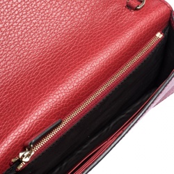مملوكة مسبقًا Gucci Red Leather Betty Wallet on Chain