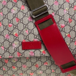 Pre Owned Gucci Beige GG Canvas and Leather Strawberry-Print Diaper Messenger Bag