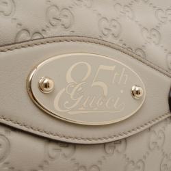 مملوكة مسبقًا Gucci Cream Guccissima 85th Anniversary Hobo