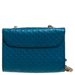 مملوكة مسبقًا Gucci Blue Microguccissima Leather Mini Emily Chain Shoulder Bag