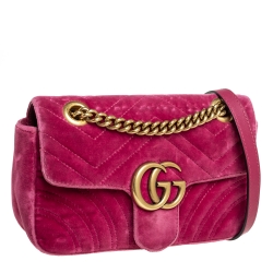 مملوكة مسبقًا حقيبة كتف غوتشي مارمونت جي جي صغيرة قطيفة ماتيلاس فوشيا