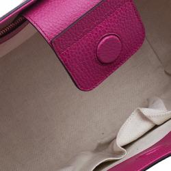 مملوكة مسبقًا حقيبة غوتشي سوينغ جلد فوشيا