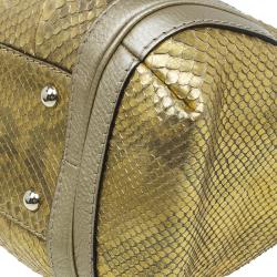 مملوكة مسبقًا Gucci Gold Python Medium Bella Hobo