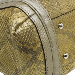 مملوكة مسبقًا Gucci Gold Python Medium Bella Hobo