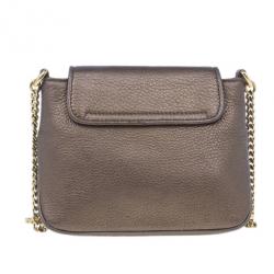 مملوكة مسبقًا Gucci Metallic Gold Leather Small Logo Detail Chain Link Crossbody Bag