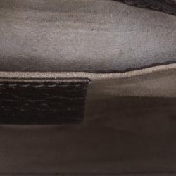 مملوكة مسبقًا Gucci Metallic Gold Leather Small Logo Detail Chain Link Crossbody Bag