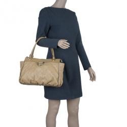 مملوكة مسبقًا Gucci Beige GG Leather D Ring Satchel