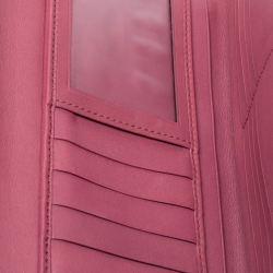 مملوكة مسبقًا Gucci Metallic Pink Microguccissima Leather Continental Wallet
