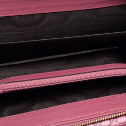 مملوكة مسبقًا Gucci Metallic Pink Microguccissima Leather Continental Wallet