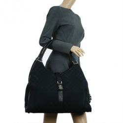 مملوكة مسبقًا حقيبة غوتشي بيستون مونوغرامية سوداء كبيرة