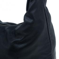 مملوكة مسبقًا حقيبة غوتشي ميتالك جلد أسود صغيرة جالاكسي هوبو