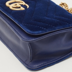 مملوكة مسبقًا حقيبة كروس غوتشي ميني جي جي مارمونت جلد وقطيفة ماتيلاسيه زرقاء