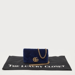 مملوكة مسبقًا حقيبة كروس غوتشي ميني جي جي مارمونت جلد وقطيفة ماتيلاسيه زرقاء