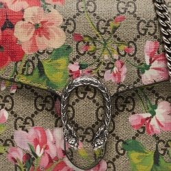 مملوكة مسبقًا محفظة غوتشي ديونيسوس جلد مزهر وكانفاس سوبريم جي جي متعددة الألوان بسلسة 