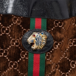 مملوكة مسبقًا حقيبة يد غوتشي راجا قطيفة جي جي بني كبيرة بسلسلة