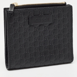 مملوكة مسبقًا Gucci Black Microguccissima Leather Compact Wallet