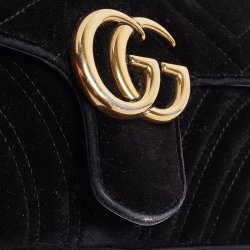 مملوكة مسبقًا Gucci Black Matelassé Velvet Mini GG Marmont Shoulder Bag