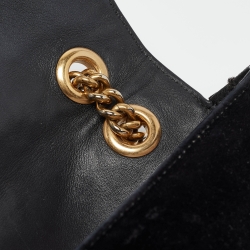 مملوكة مسبقًا Gucci Black Matelassé Velvet Mini GG Marmont Shoulder Bag