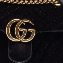 مملوكة مسبقًا Gucci Black Matelassé Velvet Mini GG Marmont Shoulder Bag