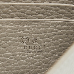 مملوكة مسبقًا Gucci Grey Leather Interlocking G Wallet On Chain
