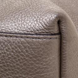 مملوكة مسبقًا Gucci Metallic Grey Leather Medium Soho Tote