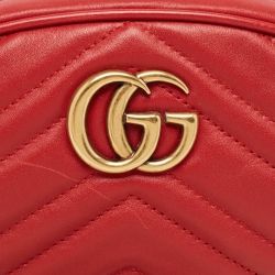 مملوكة مسبقًا Gucci Red Matelassé Leather GG Marmont Belt Bag