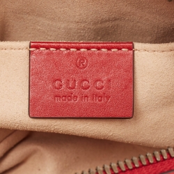 مملوكة مسبقًا Gucci Red Matelassé Leather GG Marmont Belt Bag
