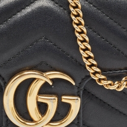 مملوكة مسبقًا Gucci Black Matelassé Leather Super Mini GG Marmont Shoulder Bag