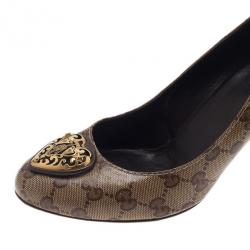 مملوكة مسبقًا حذاء غوتشي هارت كريست غوتشيسيما بني كريستال مقاس 38