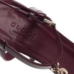 مملوكة مسبقًا Gucci Purple Patent Chain Link T Strap Sandals Size 36