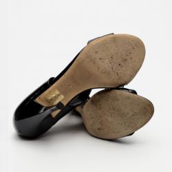 مملوكة مسبقًا Gucci Black Patent 'Drew' Sandals Size 40