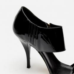 مملوكة مسبقًا Gucci Black Patent 'Drew' Sandals Size 40