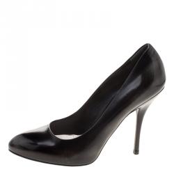 Pre Owned حذاء كعب عالي غوتشي جلد رمادي لونين مقاس 39