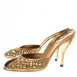 Pre Owned Gucci Metallic Gold Studded Leather Peep Toe Slide Mules Size 39
