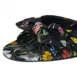 Pre Owned Gucci Black Satin Plise Floral Slides Size 37