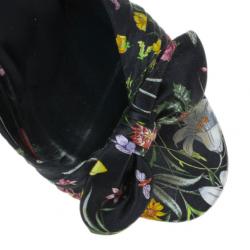 Pre Owned Gucci Black Satin Plise Floral Slides Size 37