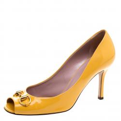 مملوكة مسبقًا Gucci Yellow Patent Leather Horsebit Peep Toe Pumps Size 39.5