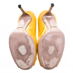 مملوكة مسبقًا Gucci Yellow Patent Leather Horsebit Peep Toe Pumps Size 39.5