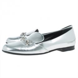 مملوكة مسبقًا Gucci Silver Metallic Leather Horsebit Loafers Size 37.5