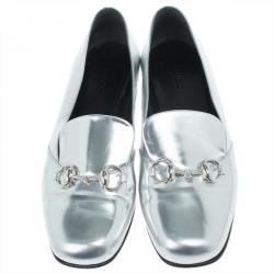 مملوكة مسبقًا Gucci Silver Metallic Leather Horsebit Loafers Size 37.5