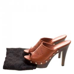Pre Owned Gucci Brown Leather Craft Platform Peep Toe Mules Size 36.5
