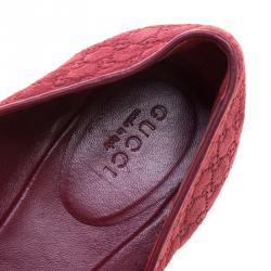 مملوكة مسبقًا Gucci Bordeaux Microguccissima Embossed Suede Bamboo Tassel Ballet Flats Size 38.5
