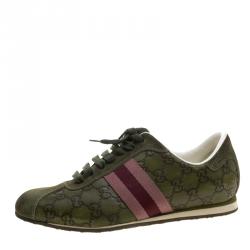 مملوكة مسبقًا حذا ء رياضي غوتشي منخفض من أعلى تفاصيل ويب جلد غوتشيسيما أخضر مقاس 38.5