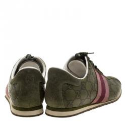 مملوكة مسبقًا حذاء رياضي غوتشي منخفض من أعلى تفاصيل ويب جلد غوتشيسيما أخضر مقاس 38.5