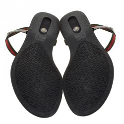 Pre Owned Gucci Black Leather Web Areia Thong Sandals Size 35