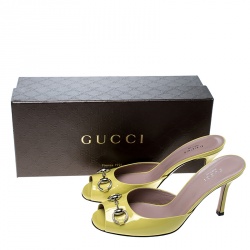 Pre Owned صندل سلايد غوتشي جلد أصفر لامع مقدمة مدببة هورسبيت مقاس 37.5