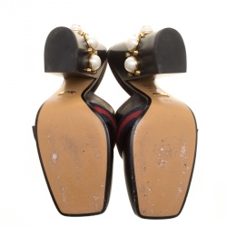 مملوكة مسبقًا حذاء غوتشي مرصع لؤلؤ تفاصيل ويب GG جلد ثعبان أسود مقاس 37.5